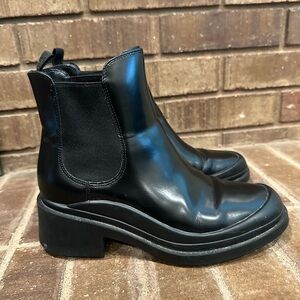 Cole Haan Westerly Black Leather Lug Sole Chelsea Boots 6.5